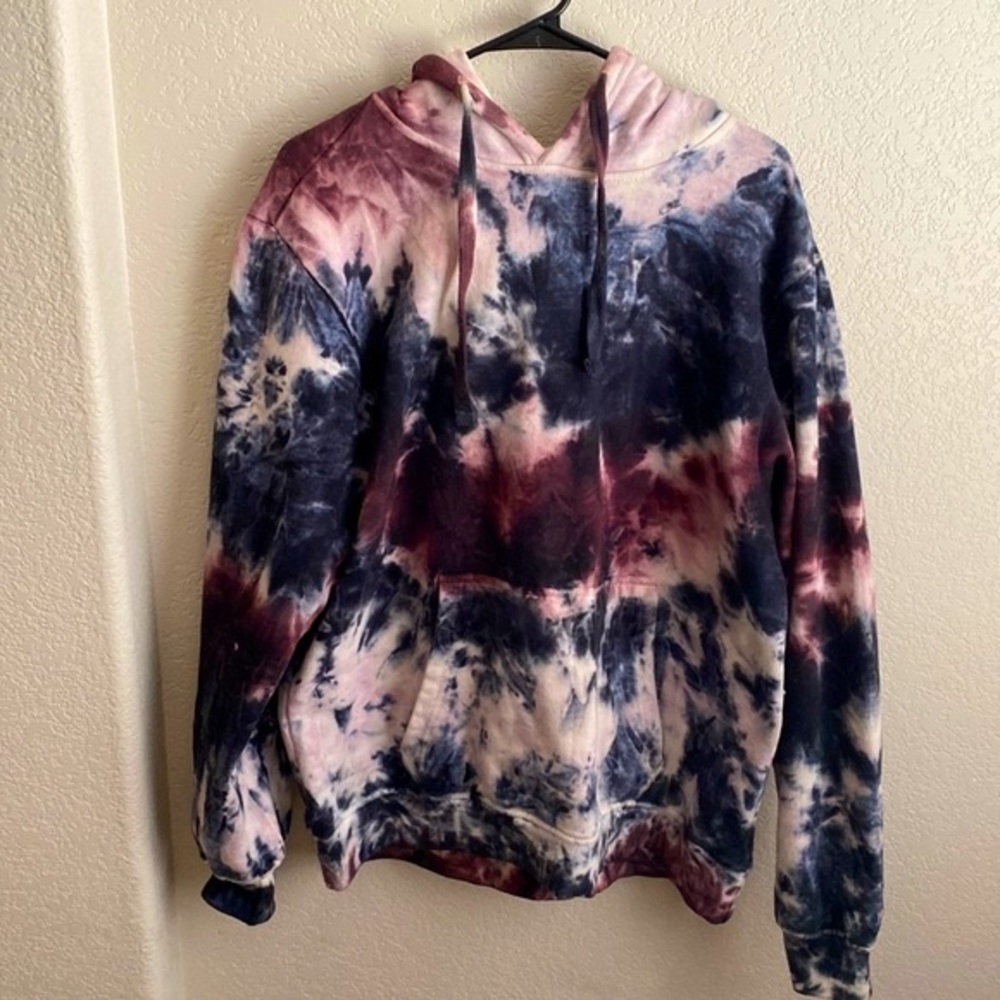 Tie Dye Hoodie!